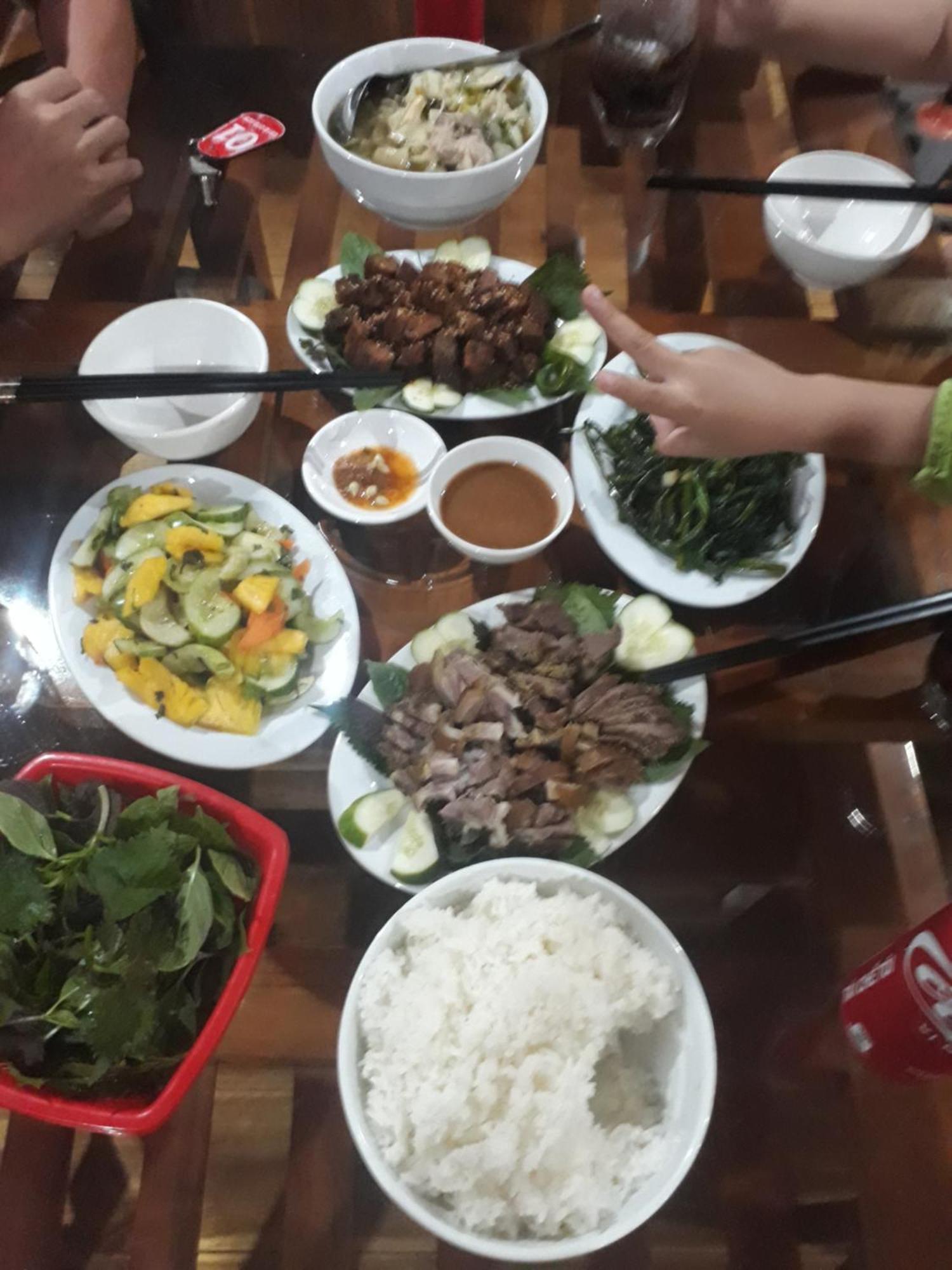 Tuyet'S Homestay นิญบิ่ญ ภายนอก รูปภาพ